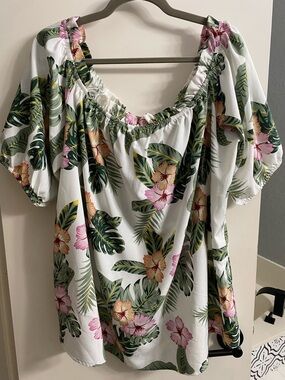 BloomChic Cream Floral On or Off-Shoulder Top Tropical Peasant 22-24 3X Boho